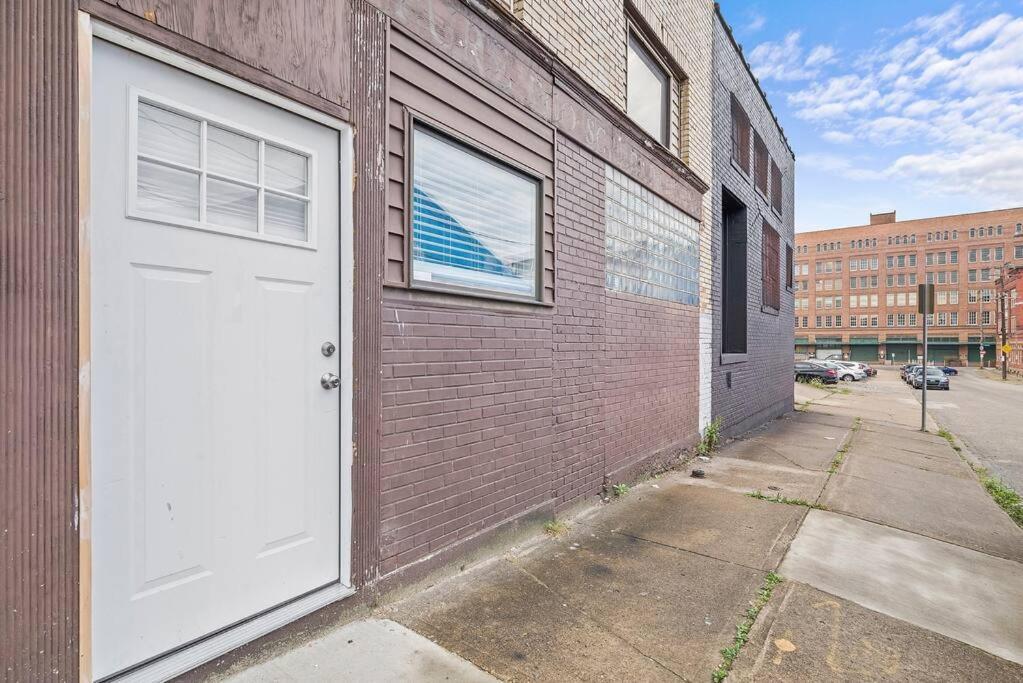 Trendy & Hip South Side Studio Walk To Downtown Pittsburgh Exterior photo